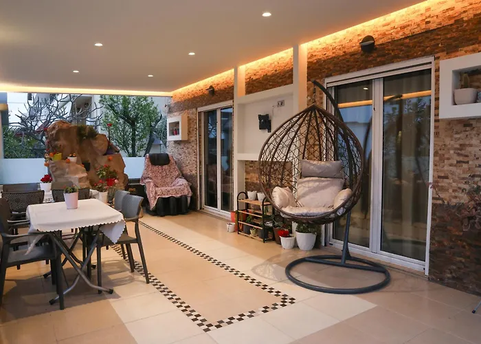 Marie Hotel