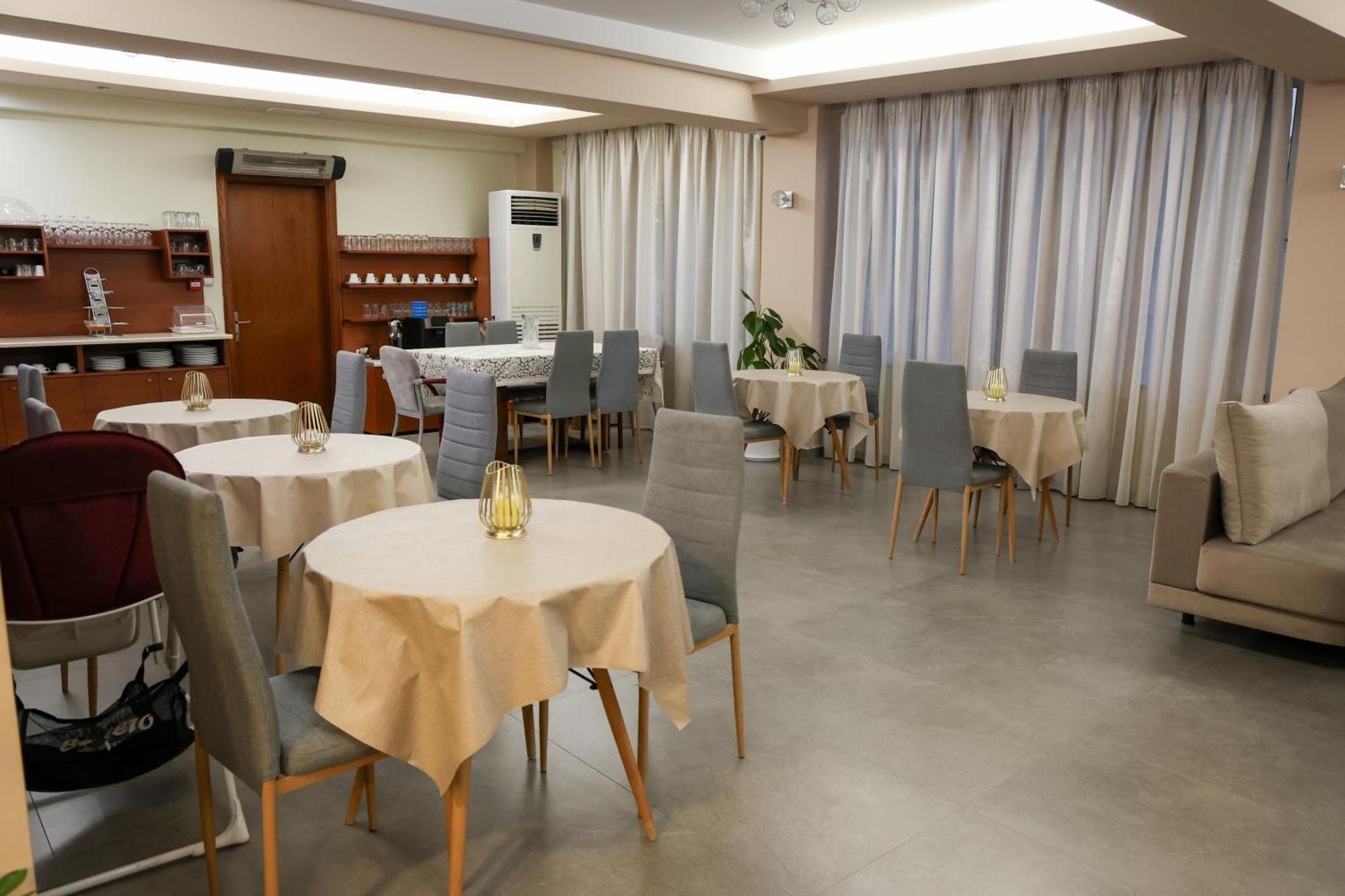 Marie Hotel 2*